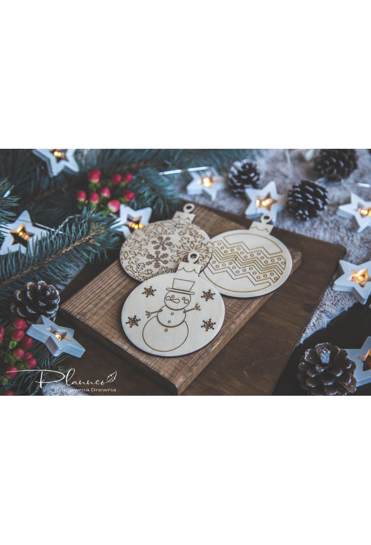 Bombki personalizowane drewniane