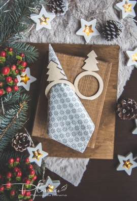 Drewniane obręcze na serwetki