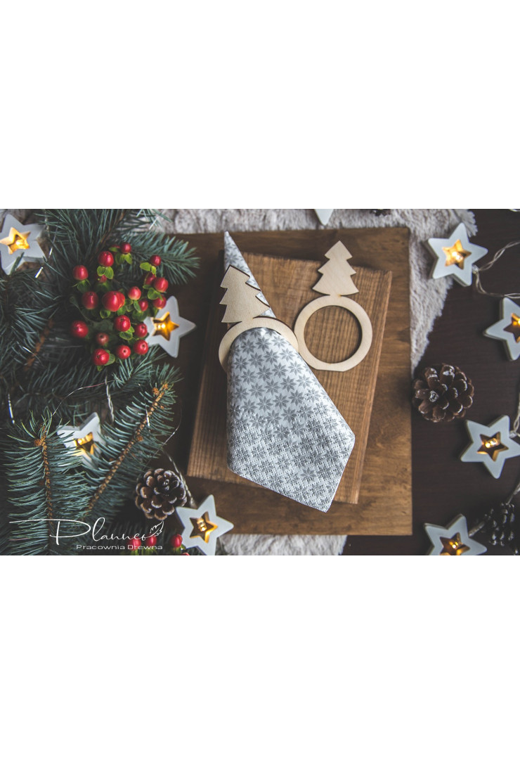 Obręcze na serwetki choinki