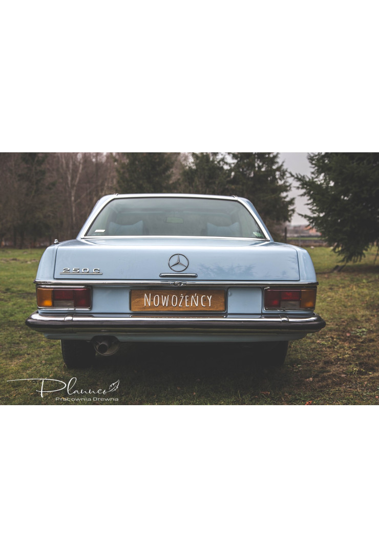 Tablica rejestracyjna na ślub