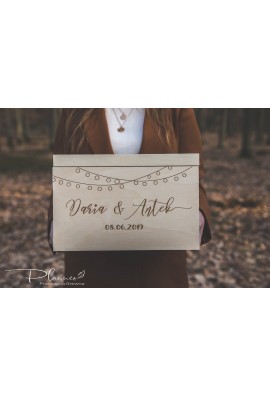 Drewniany grawerowany komplet skrzynka na koperty oraz pudełko na obrączki lampki