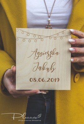 Drewniane grawerowane pudełko prośba o błogosławieństwo