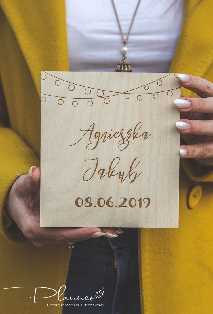 Drewniane grawerowane pudełko prośba o błogosławieństwo