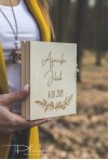 Drewniane grawerowane pudełko prośba o błogosławieństwo liście