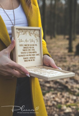 Grawerowane pudełko prośba o błogosławieństwo