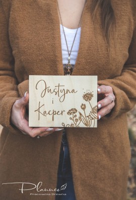 Grawerowane pudełko na obrączki kwiaty