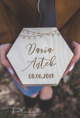 Drewniane pudełko na obrączki