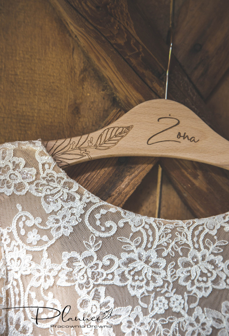 Drewniany wieszak liście