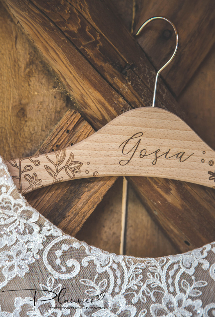 Wieszak z imionami