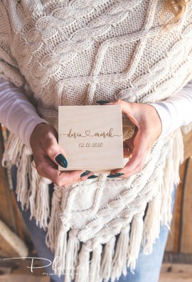 Grawerowane pudełko na obrączki