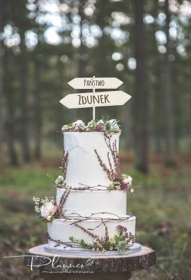 Drewniany topper Drogowskazy z nazwiskiem