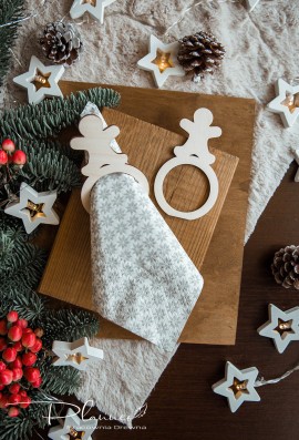 Drewniane obręcze na serwetki