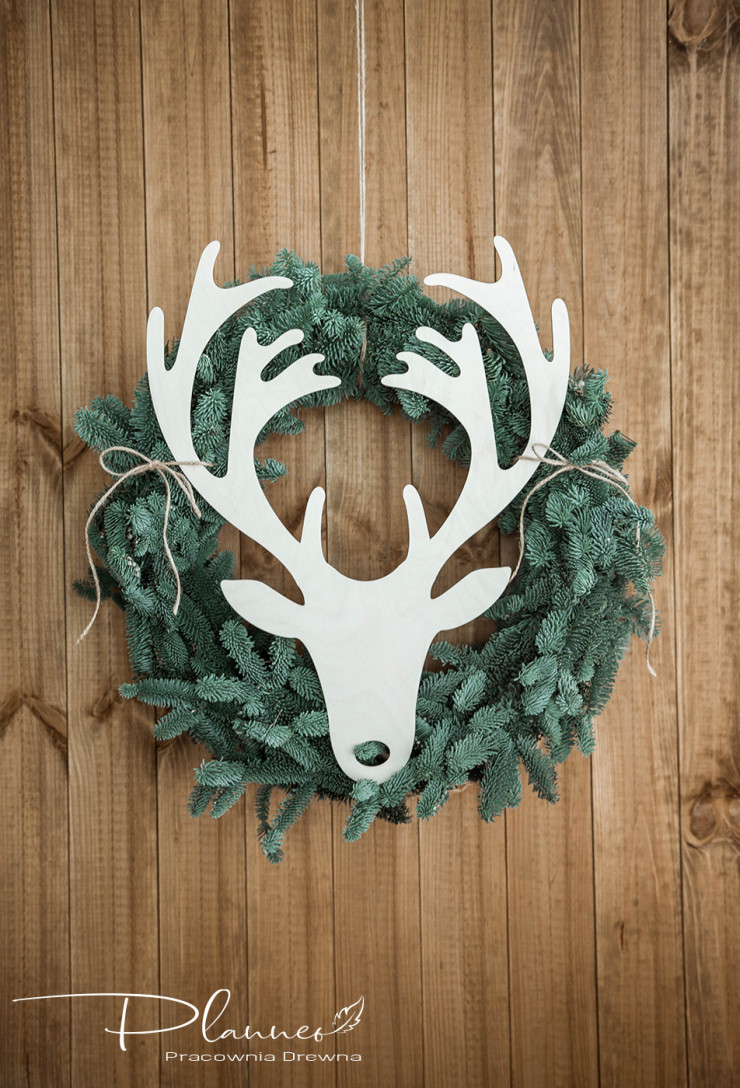 Drewniana głowa renifera
