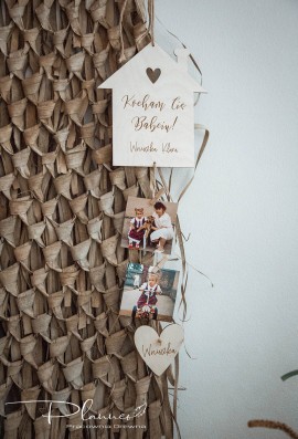 Drewniany domek dla Babci