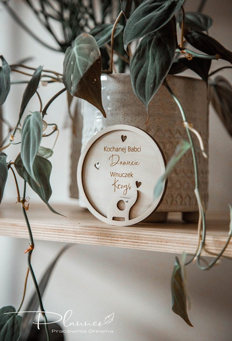 Magnez z imieniem wnuka