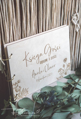 Drewniana grawerowana Księga Gości