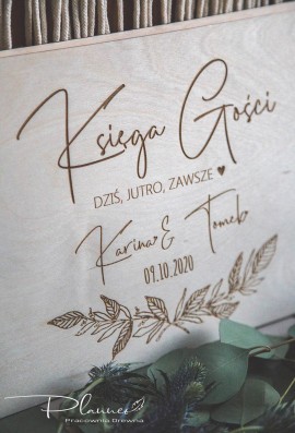 Drewniana grawerowana Księga Gości