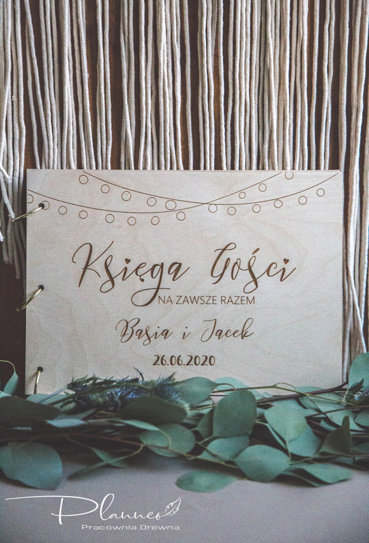 Drewniana grawerowana Księga Gości