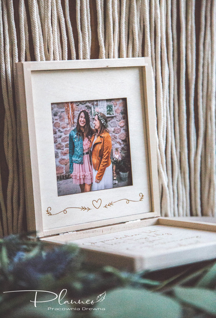 Prośbą o świadkowanie ze zdjęciem