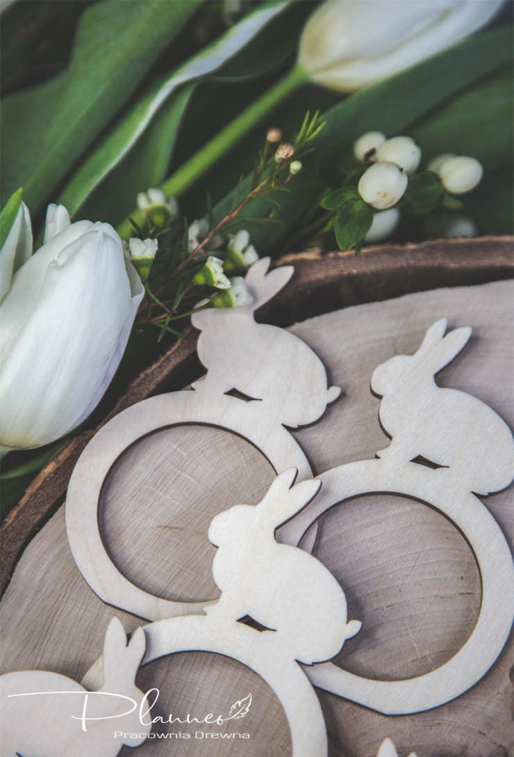 Drewniane obręcze na serwetki