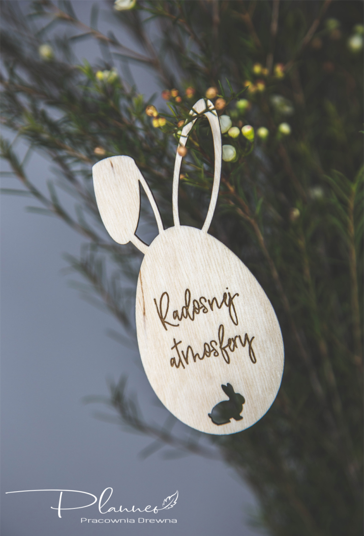 Drewniane jajka z życzeniami