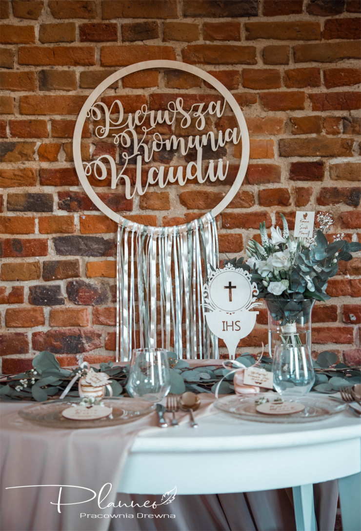 Koło Pierwsza Komunia wstążki