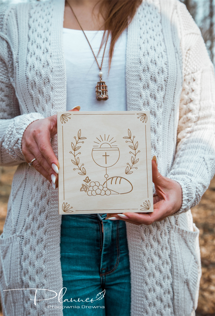 Pamiątka Pierwszej Komunii Świętej grawer