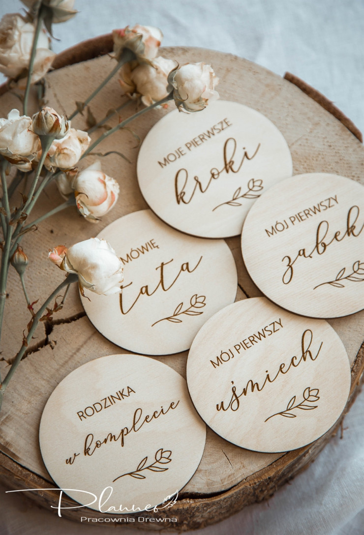 Tabliczki do zdjęć z pierwszymi krokami