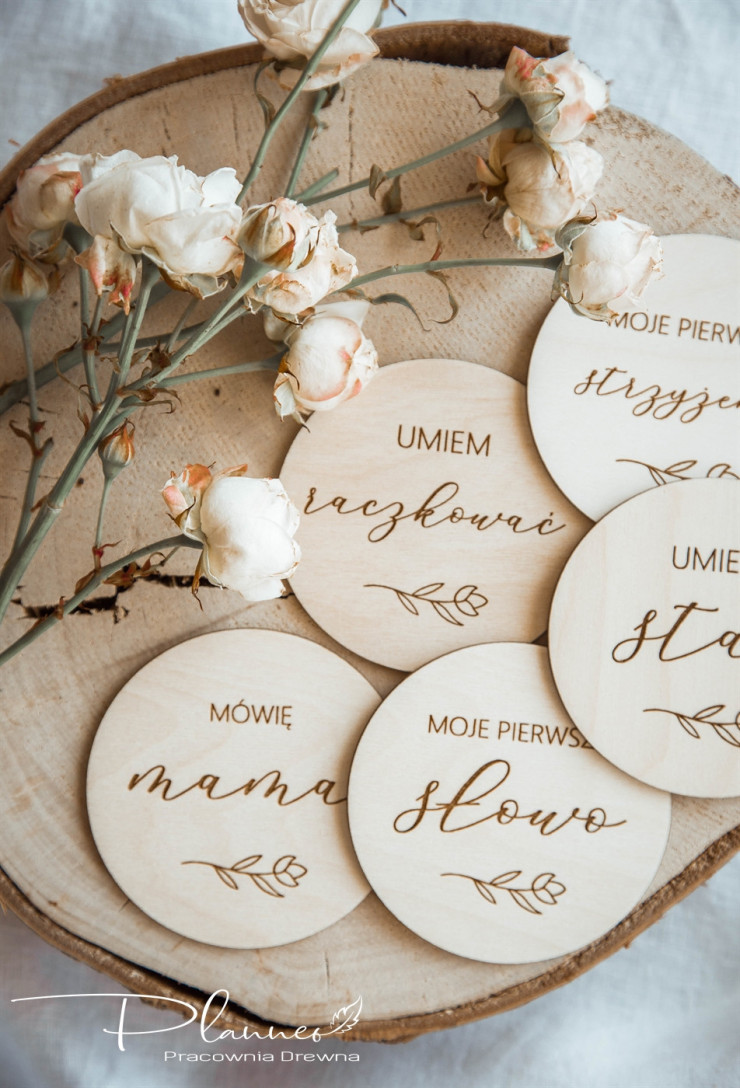 Tabliczki do zdjęć z pierwszymi krokami