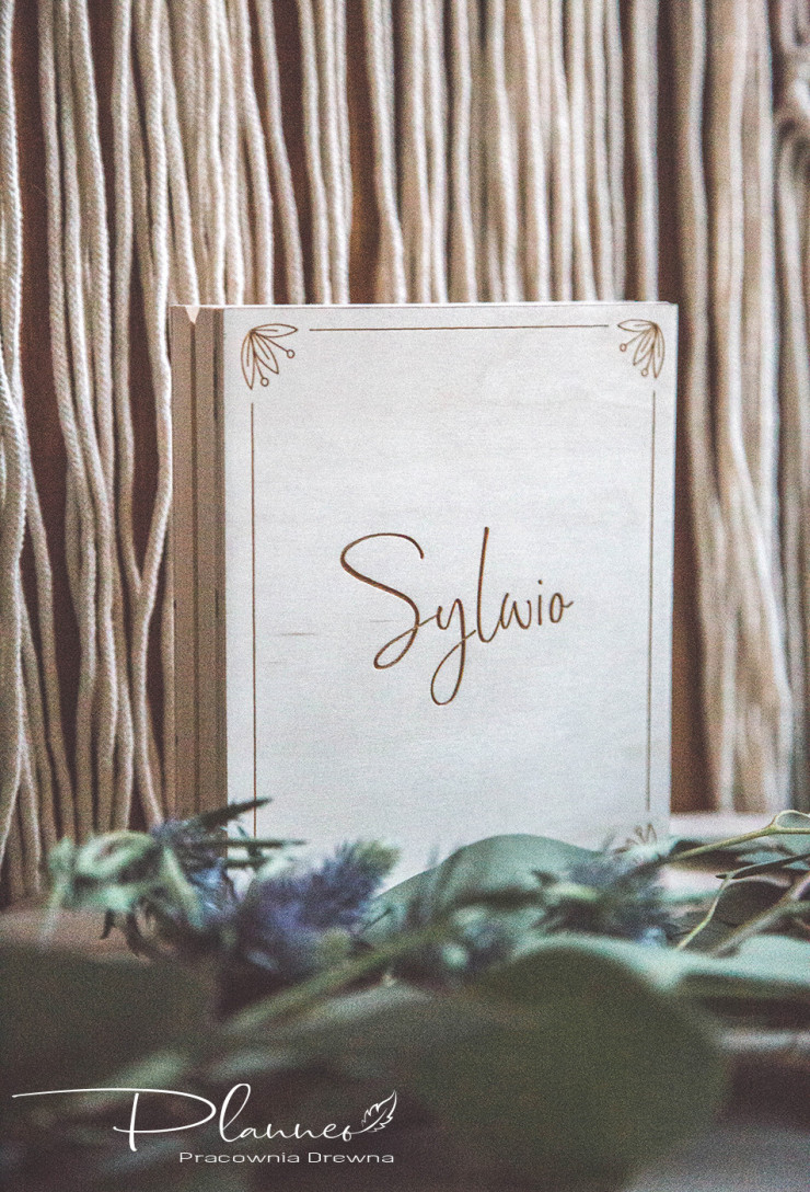 Szkatułka prośbą o świadkowanie