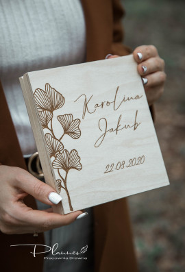 Drewniane grawerowane pudełko prośba o błogosławieństwo