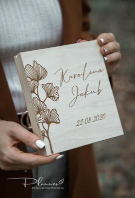 Drewniane grawerowane pudełko prośba o błogosławieństwo