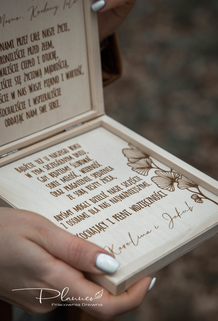 Pudełko prośba o błogosławieństwo