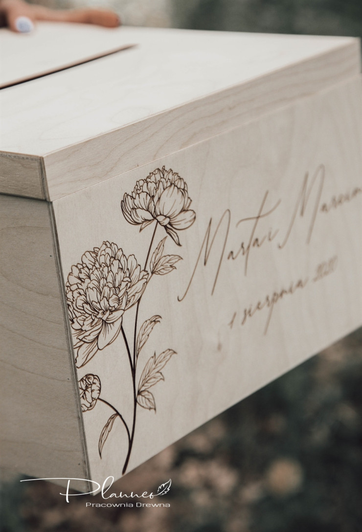 Grawerowana skrzynka na koperty