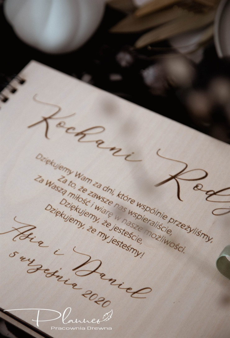 Grawerowany album dla rodziców