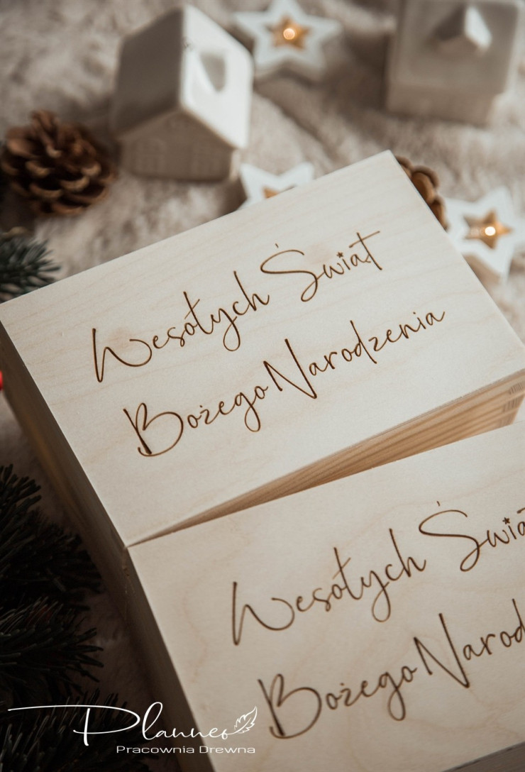 Drewniane pudełka świąteczne
