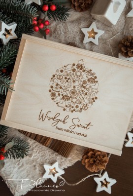 Drewniane pudełko świąteczne na zdjęcia