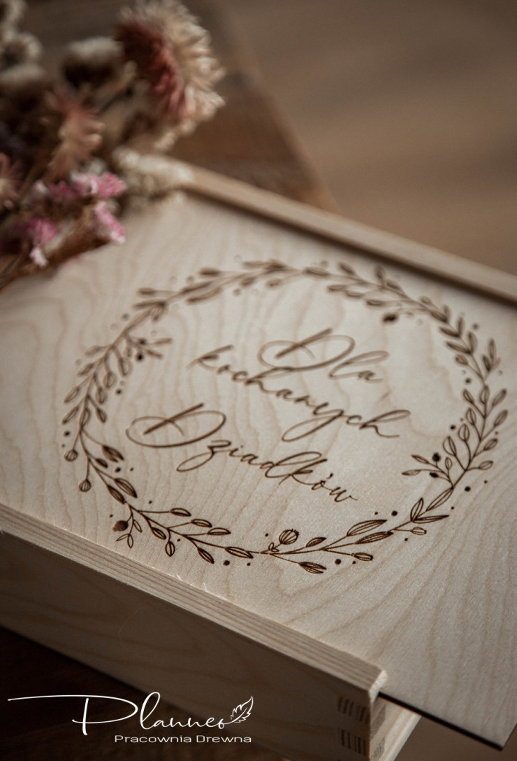 Drewniana szkatułka dla Dziadka