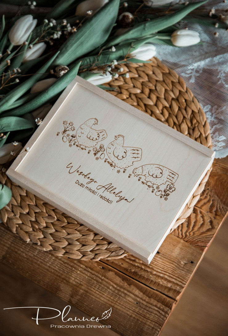 Drewniana szkatułka Wielkanocna