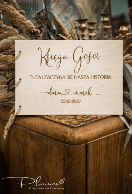 Drewniana grawerowana Księga Gości