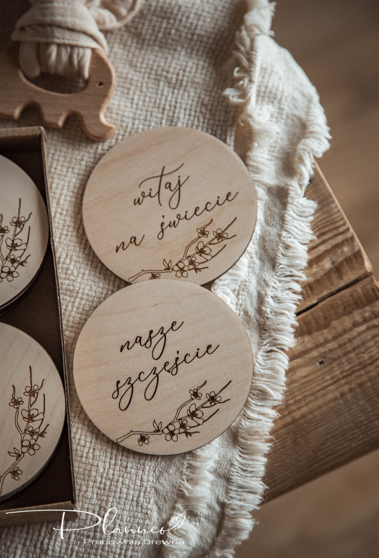 Tabliczki z miesiącami kwiat wiśni