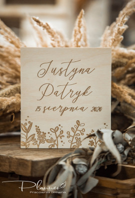 Drewniane grawerowane pudełko prośba o błogosławieństwo natura