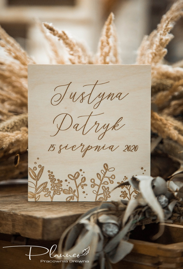 Drewniane grawerowane pudełko prośba o błogosławieństwo natura