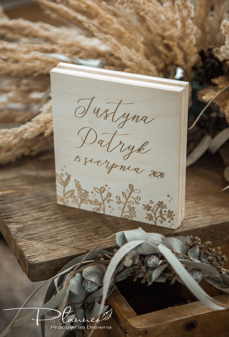 Pudełko prośba o błogosławieństwo natura