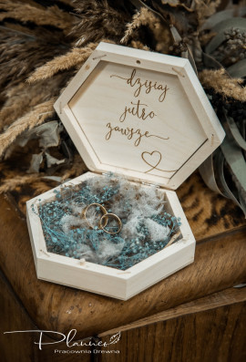 Grawerowane pudełko na obrączki sześcian