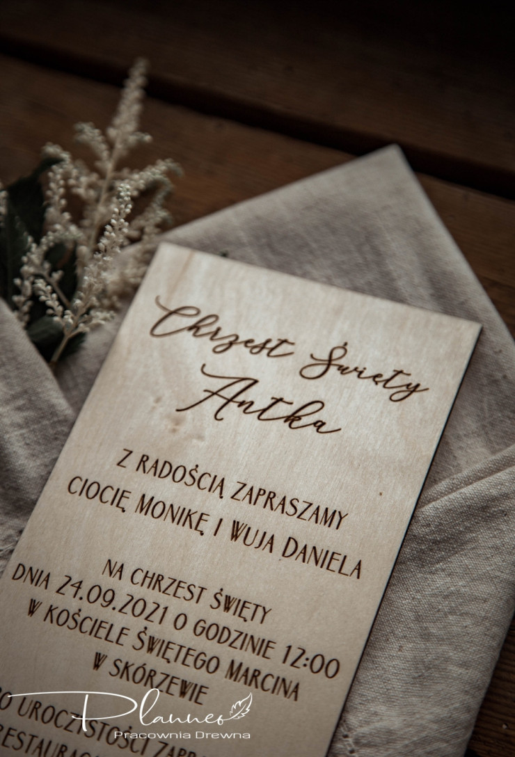Zaproszenie drewniane na Chrzest natura