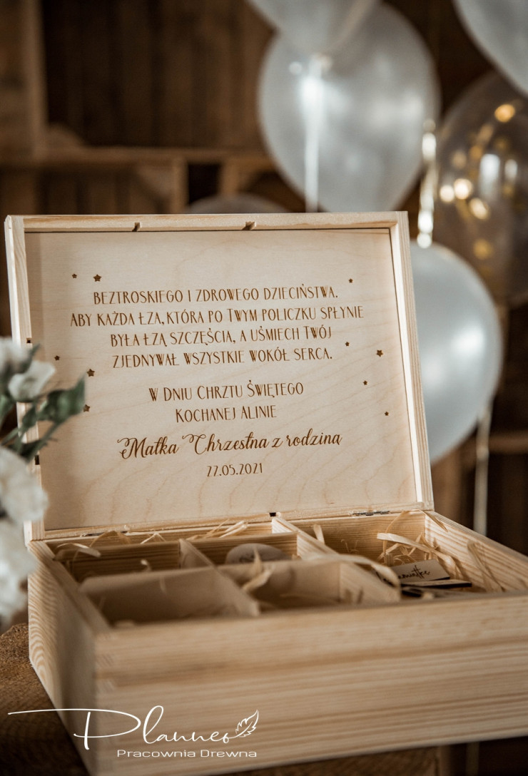 Szkatułka z przegródkami