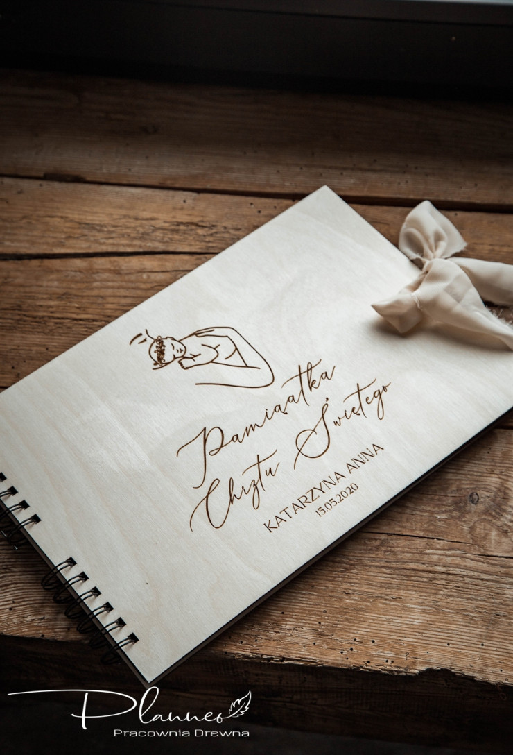 Album Pamiątka Chrztu Świętego grawerowany