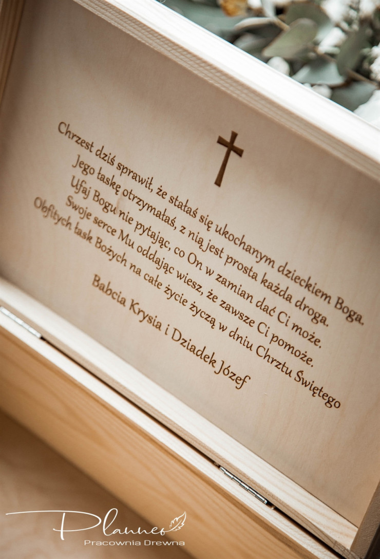 Szkatułka grawerowana Chrzest Święty