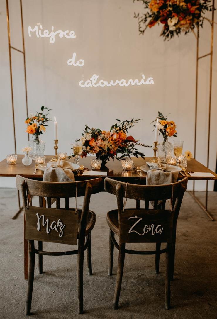 Tabliczki na krzesła